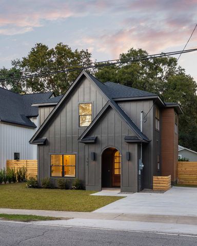 307 Magnolia Road, Charleston, SC 29407