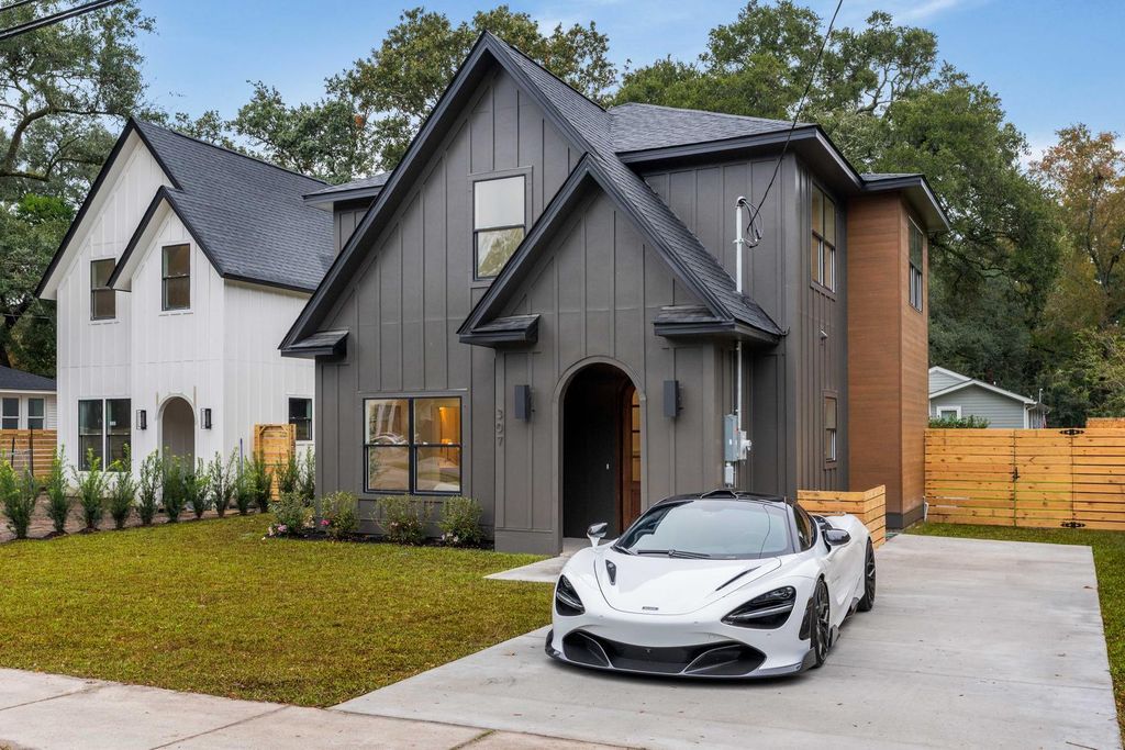 307 Magnolia Road, Charleston, SC 29407