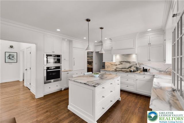 4311 Tiffany Drive, Bethlehem Twp, PA 18045
