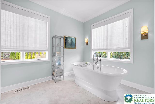 4311 Tiffany Drive, Bethlehem Twp, PA 18045