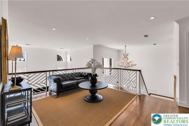 4311 Tiffany Drive, Bethlehem Twp, PA 18045