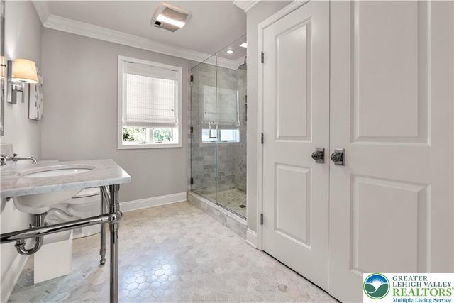 4311 Tiffany Drive, Bethlehem Twp, PA 18045