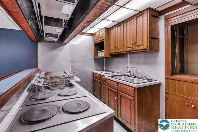 4311 Tiffany Drive, Bethlehem Twp, PA 18045