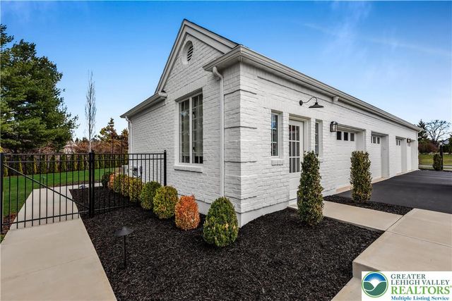 4311 Tiffany Drive, Bethlehem Twp, PA 18045