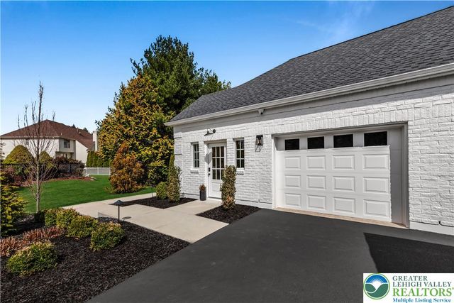4311 Tiffany Drive, Bethlehem Twp, PA 18045