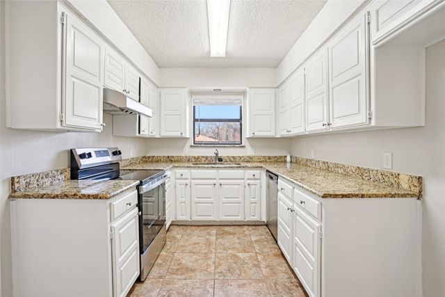 7712 Miracle Lane, North Richland Hills, TX 76182