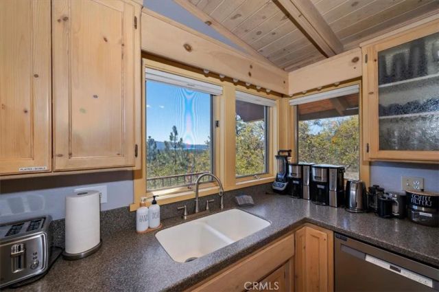 764 Menlo, Big Bear Lake, CA 92315