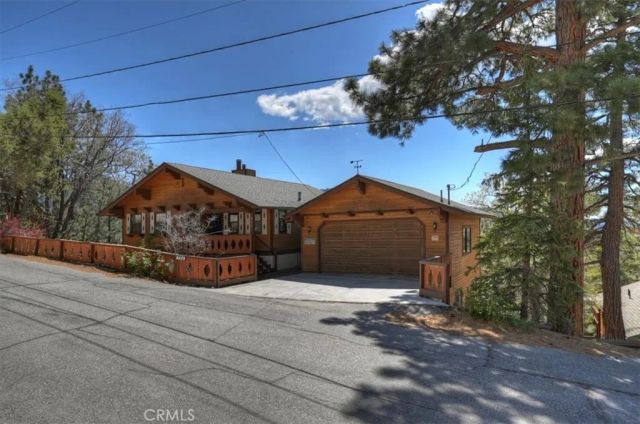 764 Menlo, Big Bear Lake, CA 92315