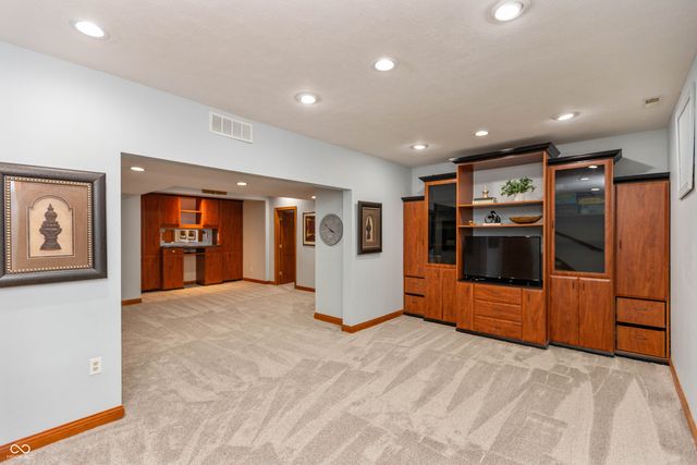 6890 Windrider Court, Brownsburg, IN 46112