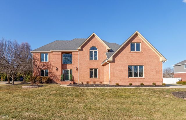6890 Windrider Court, Brownsburg, IN 46112