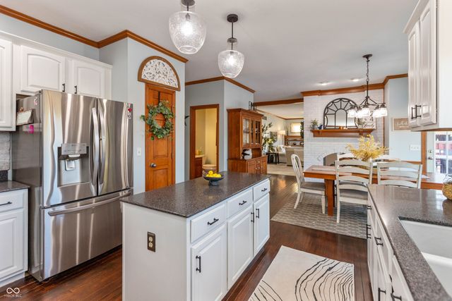 6890 Windrider Court, Brownsburg, IN 46112