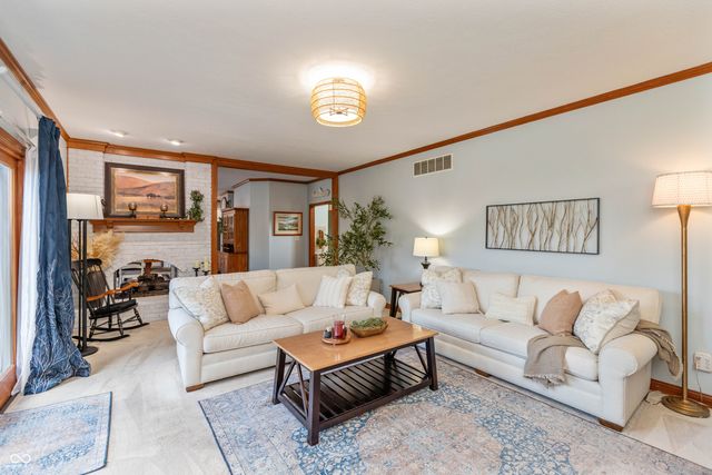 6890 Windrider Court, Brownsburg, IN 46112