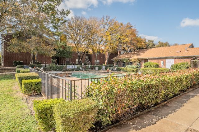 3212 Donnelly Circle, Fort Worth, TX 76107