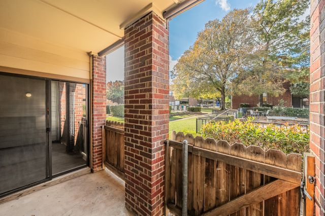 3212 Donnelly Circle, Fort Worth, TX 76107