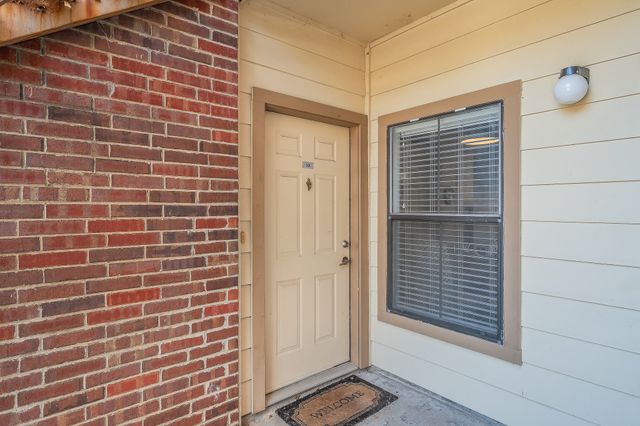 3212 Donnelly Circle, Fort Worth, TX 76107