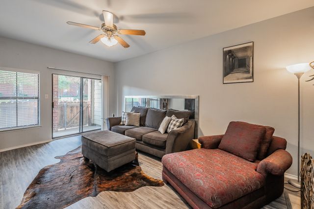 3212 Donnelly Circle, Fort Worth, TX 76107