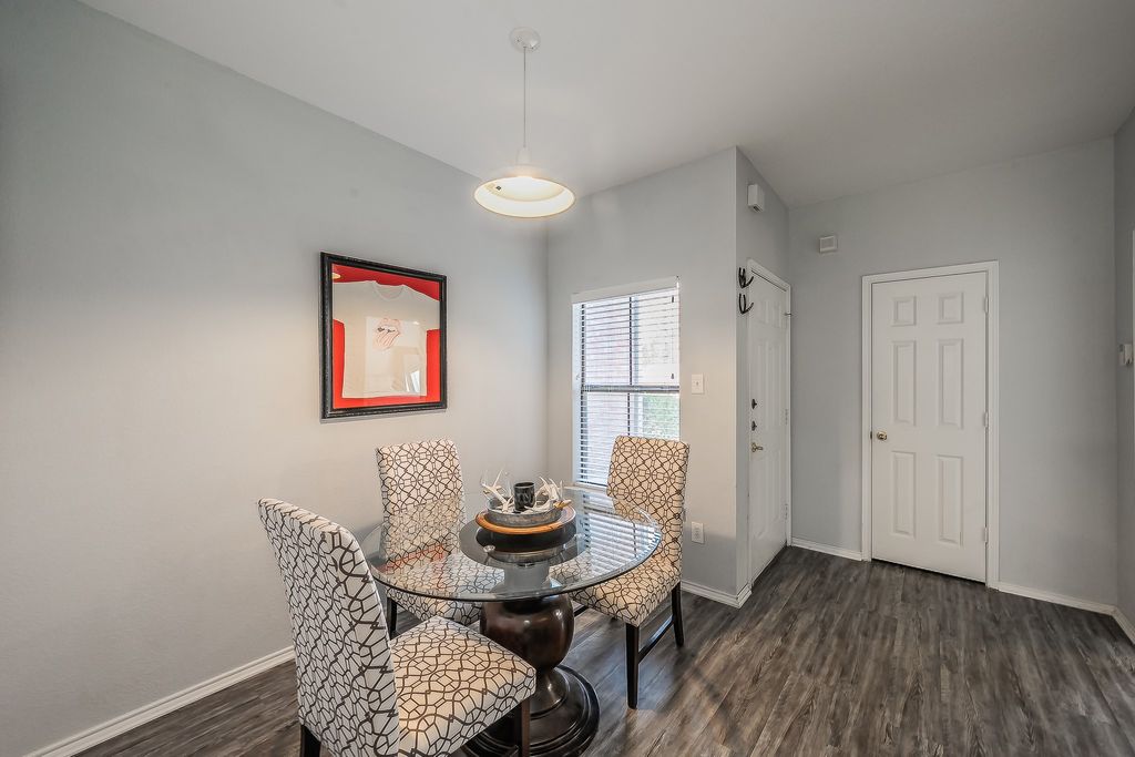 3212 Donnelly Circle, Fort Worth, TX 76107