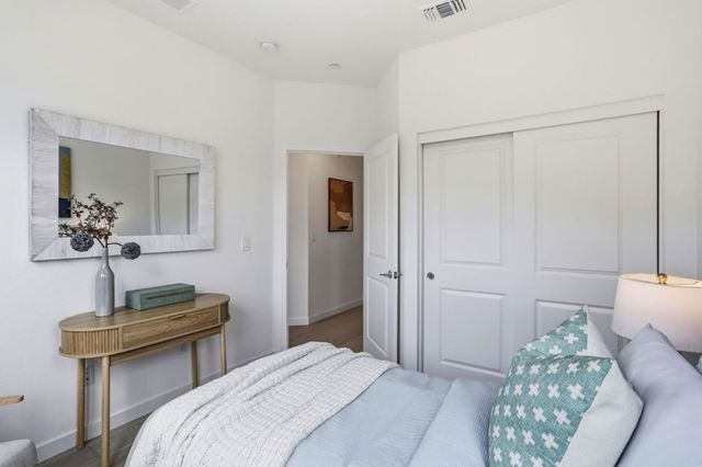 209 Infinity Way, Mountain View, CA 94043