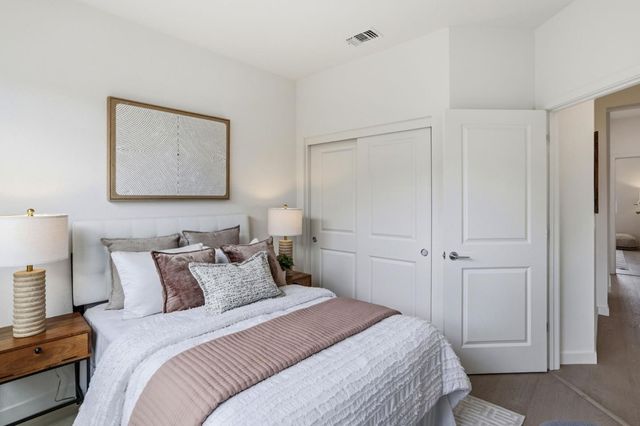 209 Infinity Way, Mountain View, CA 94043