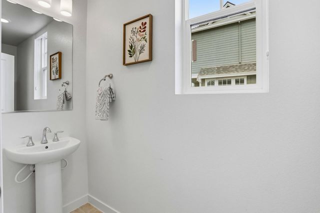 209 Infinity Way, Mountain View, CA 94043
