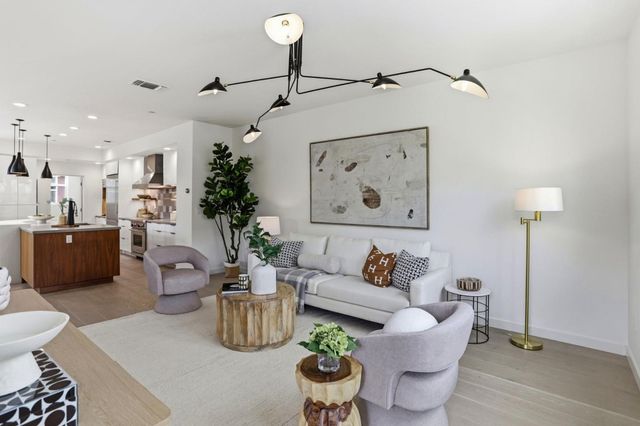 209 Infinity Way, Mountain View, CA 94043