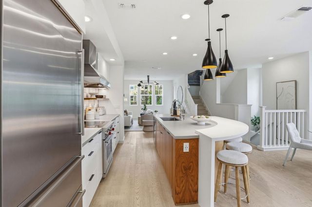 209 Infinity Way, Mountain View, CA 94043