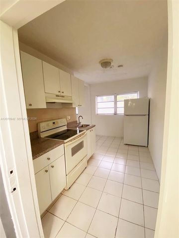 2612 Johnson Street 13, Hollywood, FL 33020