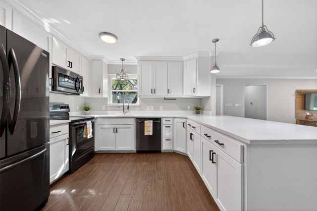 5008 Marble Falls Road, Fort Worth, TX 76103