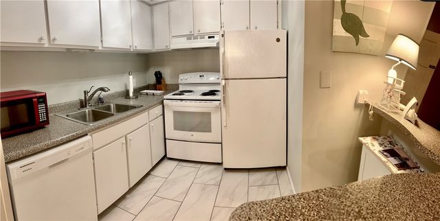 850 Mallery Street 6A, St Simons Island, GA 31522