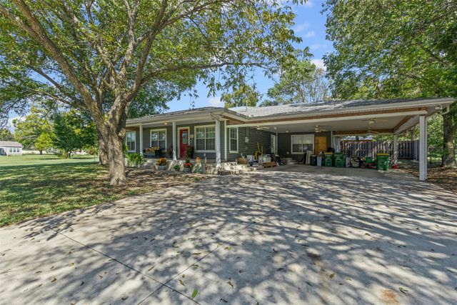 208 W Allen Avenue, Godley, TX 76044