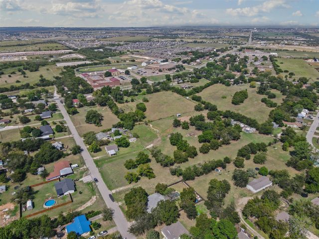 208 W Allen Avenue, Godley, TX 76044