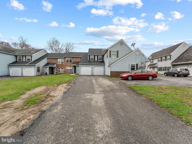 144 WILLOW TURN, Mount Laurel, NJ 08054