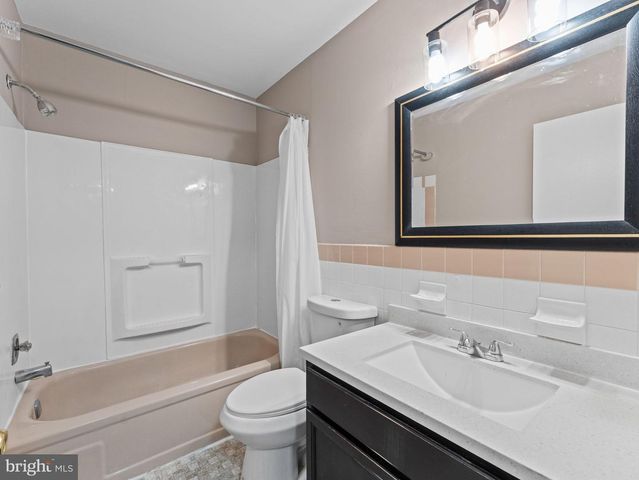 144 WILLOW TURN, Mount Laurel, NJ 08054