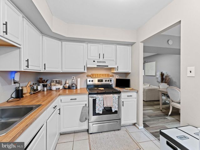 144 WILLOW TURN, Mount Laurel, NJ 08054