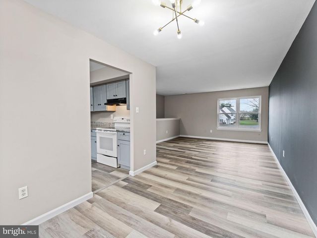 144 WILLOW TURN, Mount Laurel, NJ 08054