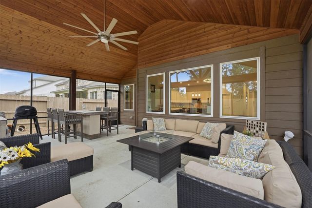 12511 Tullich Run Drive, Humble, TX 77346