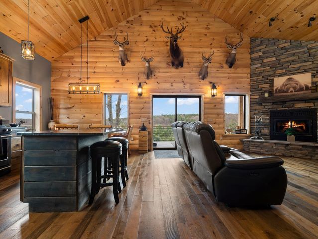 5242 W Big Sky Trail, Henderson Twp, MI 49601