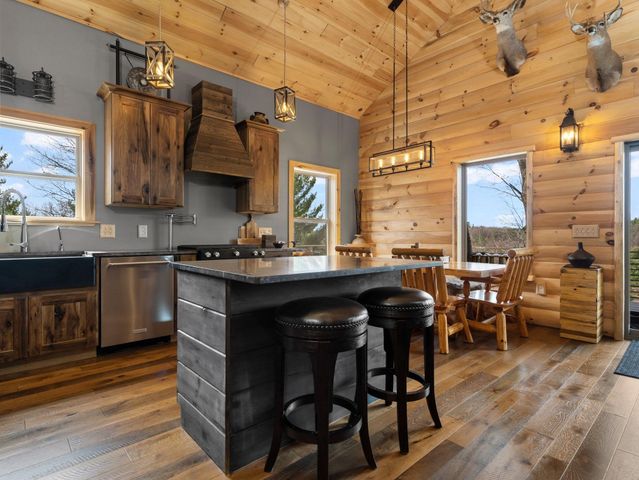 5242 W Big Sky Trail, Henderson Twp, MI 49601