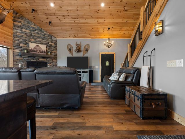 5242 W Big Sky Trail, Henderson Twp, MI 49601