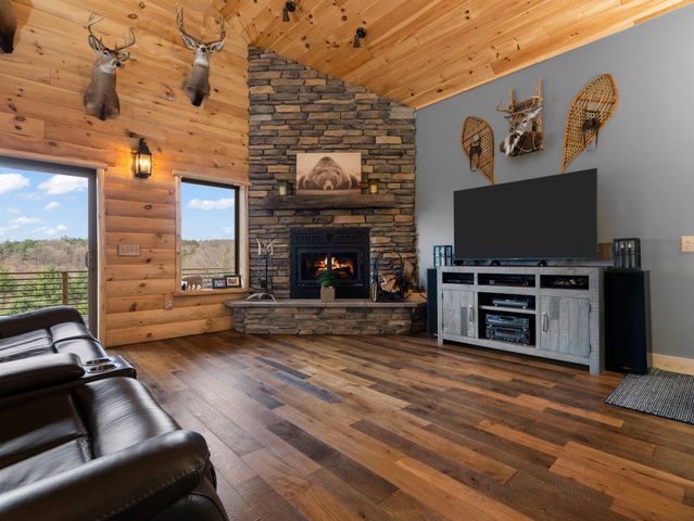 5242 W Big Sky Trail, Henderson Twp, MI 49601