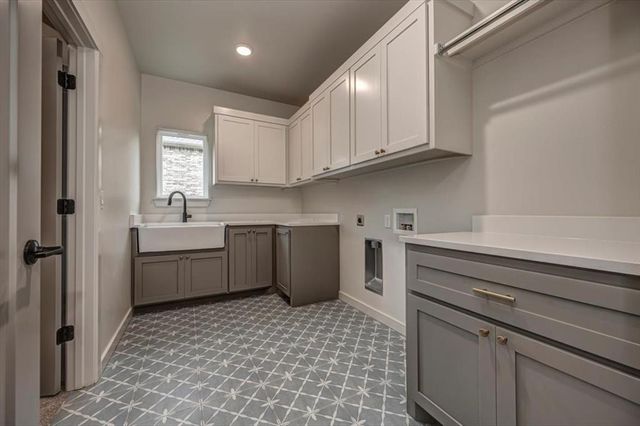 19640 Stratmore Way, Edmond, OK 73012