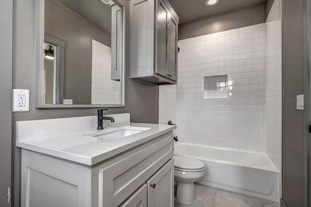 19640 Stratmore Way, Edmond, OK 73012