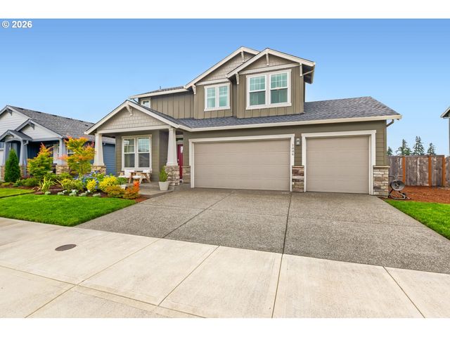 1886 N HYSSOP St, Canby, OR 97013