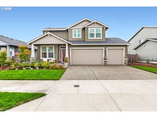 1886 N HYSSOP St, Canby, OR 97013