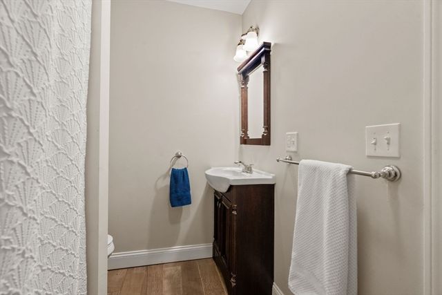 380 Woodward Ave, Seekonk, MA 02771