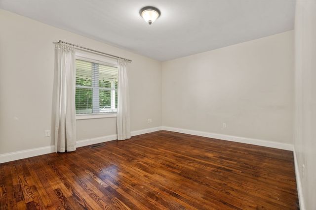 380 Woodward Ave, Seekonk, MA 02771