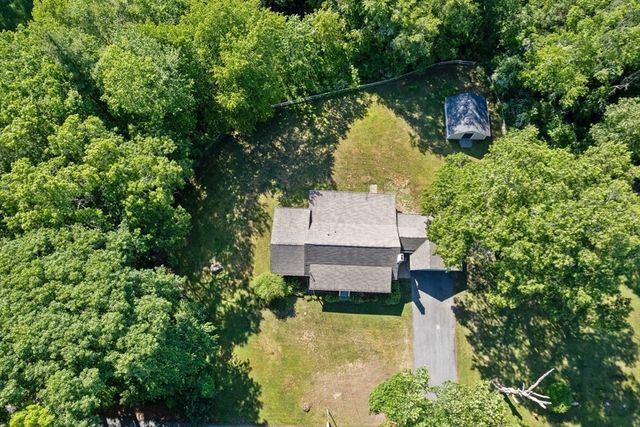 380 Woodward Ave, Seekonk, MA 02771