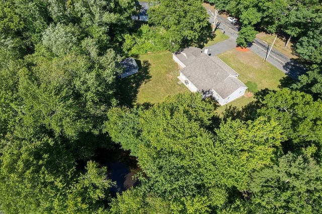 380 Woodward Ave, Seekonk, MA 02771