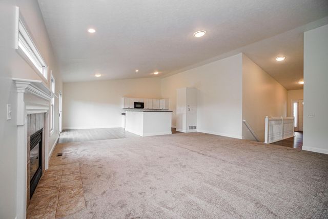 7700 Marrisey Loop, Galena, OH 43021