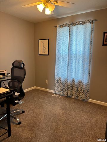 2411 Wintergreen Drive, Quincy, IL 62305